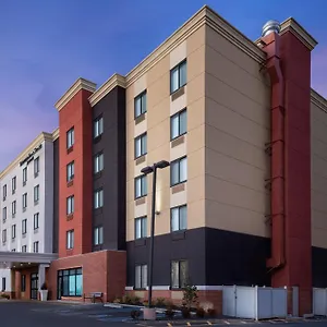 Fairfield & By Marriott Staten Island Hotel New York